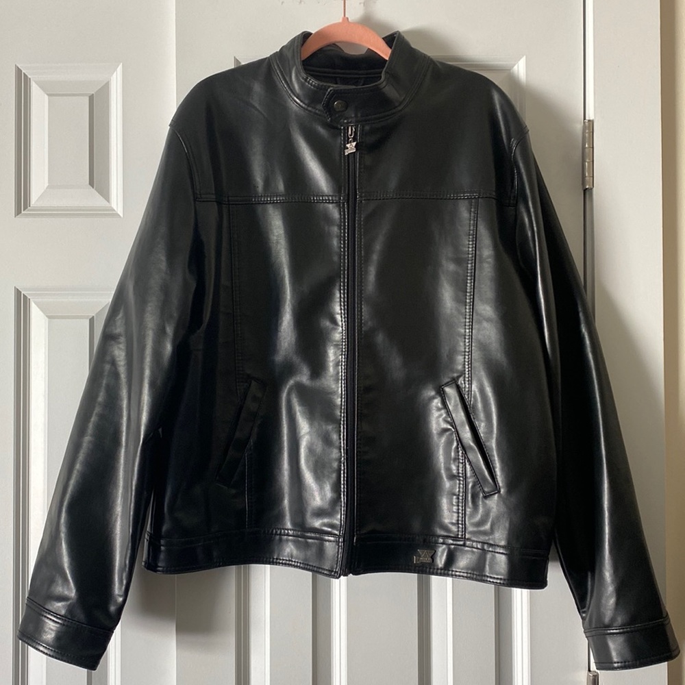 A Emporio Collezione Mens Pleather Jacket XXL, Fits like an XL Great Condition!